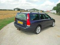 used Volvo V70 2.4