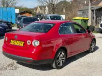 Used VW Jetta SE 105 HP (77 kW) 2007 Red Sedan