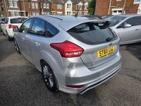 Used Ford Focus ST-Line 120 HP (88 kW) 2018 Silver Hatchback