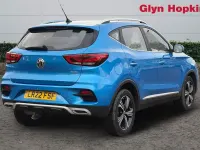 Używany MG ZS Excite 106 KM (77 kW) 2022 Niebieski Hatchback