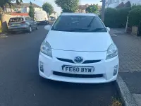 Used Toyota Prius T4 134 HP (98 kW) 2010 White Hatchback