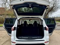 Used Ford S-MAX Titanium 150 HP (110 kW) 2017 White MPV