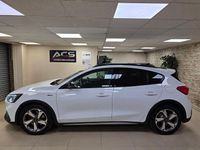 Begagnad Ford Focus Active 2019 Vit Halvkombi