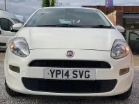 Używany Fiat Punto Pop 69 KM (50 kW) 2014 Biały Hatchback