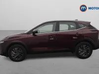 Used Nissan Qashqai Acenta Premium 158 HP (116 kW) 2023 Red SUV