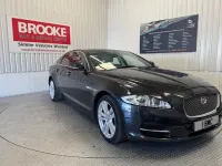 Usado Jaguar XJ Premium Luxury 275 HP (202 kW) 2012 Cinzento Sedan