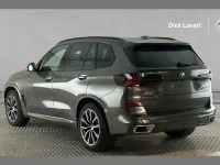 Usado BMW X5 M Sport 347 CV (255 kW) 2023 Verde SUV