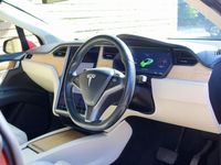 Used Tesla Model X 311 kW (423 HP) 2018 Red SUV