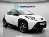 Usado Toyota Aygo X 72 CV (52 kW) 2025 SUV