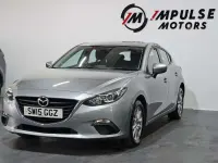 Usado Mazda 3 100 HP (73 kW) 2015 Prateado Citadino