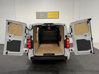 Used Peugeot Expert Premium 142 HP (104 kW) 2023 White Van