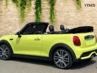 Used Mini Cooper S Cabriolet Exclusive 178 HP (130 kW) 2022 Yellow Cabriolet