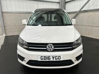 Begagnad VW Caddy Trendline 102 HK (75 kW) 2016 Vit Minibuss