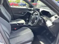 Used Peugeot 2008 Allure 129 HP (94 kW) 2024 Grey SUV