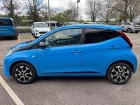Gebraucht Toyota Aygo Trend 72 PS (52 kW) 2019 Blau Kleinwagen