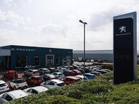 Used Peugeot 3008 Allure 130 HP (95 kW) 2019 Red SUV