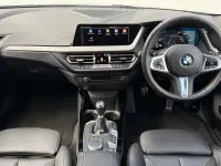 Usado BMW 118 M Sport 138 CV (101 kW) 2020 Negro Utilitario