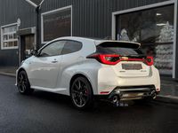 Used Toyota Yaris 272 HP (200 kW) 2024 White Hatchback