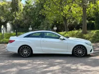 Begagnad Mercedes E220 AMG line 2015 Vit Sportkupé