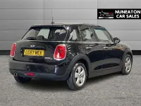 Usado Mini Cooper D Hatch 116 HP (85 kW) 2018 Preto Citadino