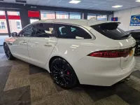 Used Jaguar XF Sportbrake Portfolio 240 HP (176 kW) 2017 White Estate