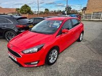 Used Ford Focus Zetec 115 HP (84 kW) 2015 Red Hatchback