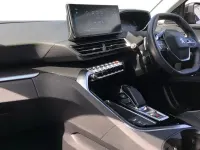 Used Peugeot 3008 Active+ 300 HP (220 kW) 2022 White SUV
