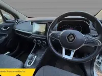 Used Renault Zoe Iconic 100 kW (136 HP) 2021 White Hatchback