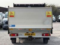 Used Vauxhall Movano 125 HP (91 kW) 2016 White MPV