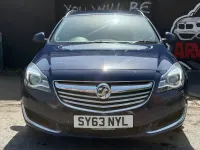 Used Vauxhall Insignia Design Edition 163 HP (119 kW) 2014 Blue Estate