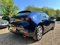 Begagnad Mazda 3 2019 Blå Halvkombi
