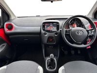 Used Toyota Aygo Trend 72 HP (52 kW) 2021 Red Hatchback