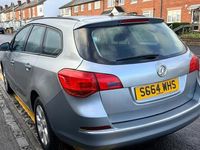 Used Vauxhall Astra Design Edition 110 HP (80 kW) 2015 Silver Estate