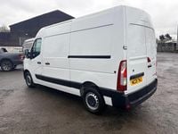 Begagnad Renault Master Business 133 HK (97 kW) 2021 Vit Minibuss