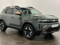 Used Dacia Duster Extreme 143 HP (105 kW) 2025 Green Hatchback