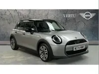 Used Mini Cooper Classic 200 HP (147 kW) 2024 Silver Hatchback