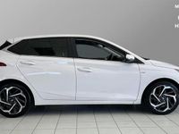 Used Hyundai i20 Premium 100 HP (73 kW) 2023 White Hatchback