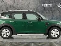 Używany Mini Cooper Countryman Classic 134 KM (98 kW) 2022 Zielony SUV