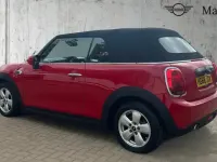 Used Mini Cooper Classic 136 HP (100 kW) 2018 Red Hatchback