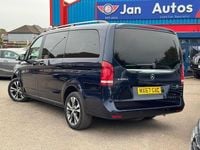 Begagnad Mercedes V250 190 HK (139 kW) 2018 Blå Minibuss