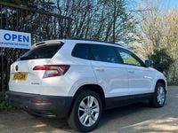 Used Skoda Karoq SE Technology 115 HP (84 kW) 2018 White SUV