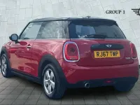 Used Mini Cooper Hatch 136 HP (100 kW) 2017 Red Hatchback