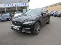 Używany Jaguar F-Pace R-Sport 180 KM (132 kW) 2017 Czarny SUV