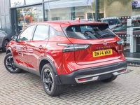 Used Nissan Qashqai Acenta Premium 187 HP (137 kW) 2025 Red SUV