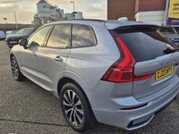 Usado Volvo XC60 Plus 197 HP (144 kW) 2023 Cinzento SUV
