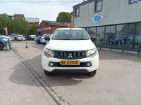 Used Mitsubishi L200 2016 White Pickup