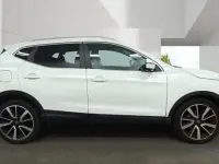 Used Nissan Qashqai Tekna 115 HP (84 kW) 2015 White SUV