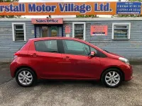 Używany Toyota Yaris 99 KM (72 kW) 2012 Czerwony Hatchback