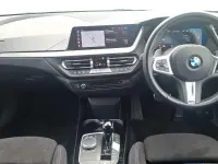 Usado BMW M135 Shadowline 302 HP (222 kW) 2023 Preto Citadino