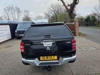 Usado Mitsubishi L200 181 HP (133 kW) 2018 Preto Pickup